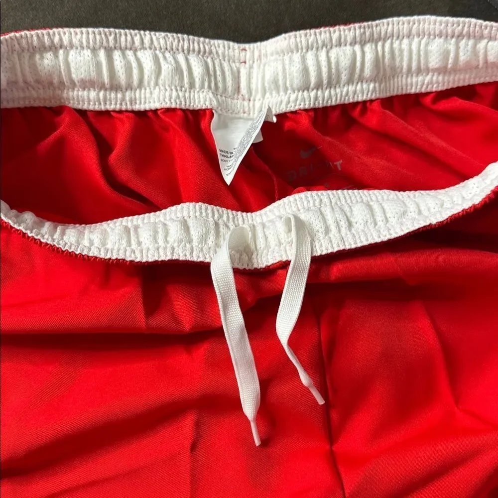 Nike Youth Unisex Red Sport Shorts Dry 894129-657 Size XL NWT